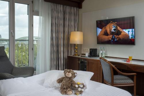 room detail thumbnail 1