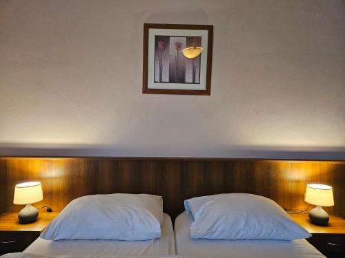 Hotel Trim - image 12