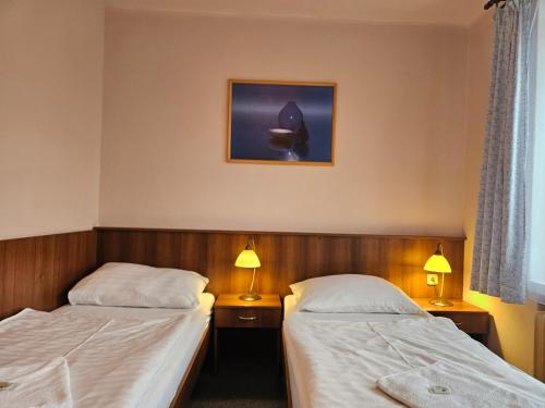 Hotel Trim - image 10