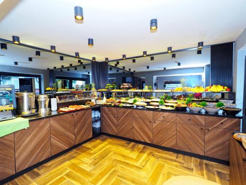Best House Hotel - image 11