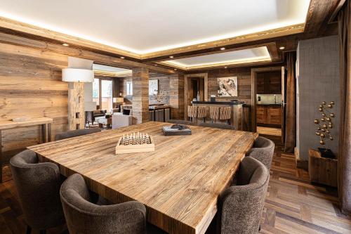 Pub/Lounge, Le Kaila in Meribel Központ