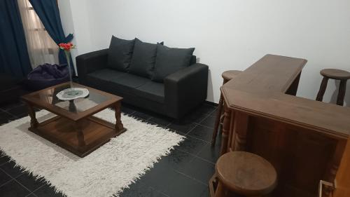 Casa con quincho y pileta in Arguello