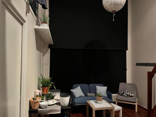 Large room with Balcony - Heisenberg Condo