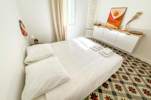 AC - Private Parking - Close to the ramparts AC - Private Parking - Close to the ramparts