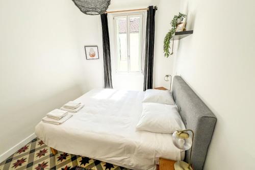 AC - Private Parking - Close to the ramparts AC - Private Parking - Close to the ramparts