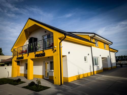 Accommodation in Okres Galanta