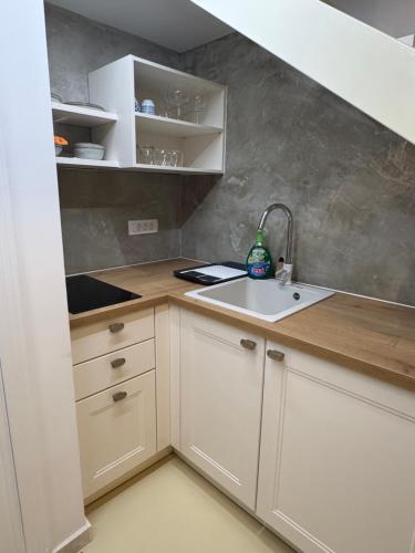 LeDaNa Boutique Studio Apartments 5