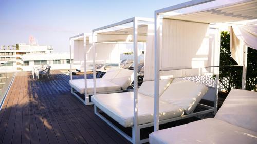 Coral Suites & Spa - Adults Only - image 12