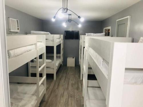 1 bunk bed