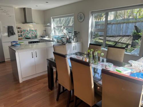 مطبخ, Auckland City cozy Stay in أونيهونجا