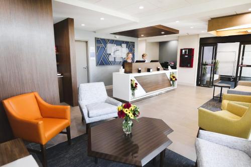 ทัศนียภาพภายนอกโรงแรม, Holiday Inn Express Detroit-Birmingham by IHG in เบอร์มิงแฮม