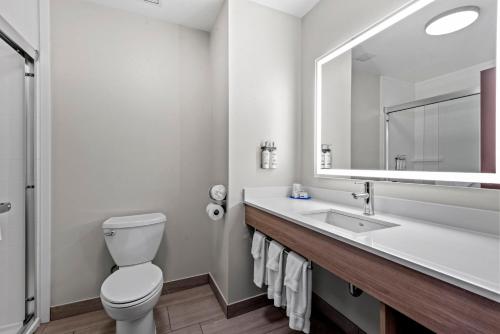Holiday Inn Express Tulsa South Bixby an IHG Hotel - image 22