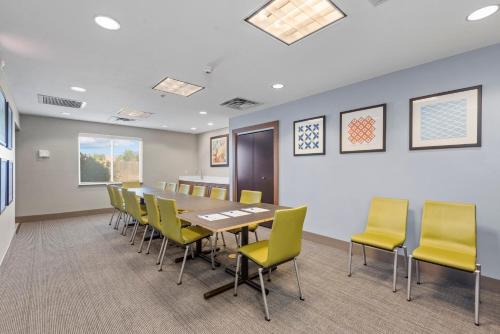Holiday Inn Express Tulsa South Bixby an IHG Hotel - image 34