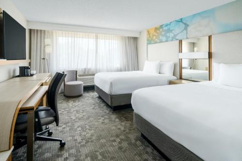 Standard Room with Two Queen Beds