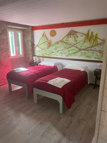 2 twin beds, 1 sofa bed