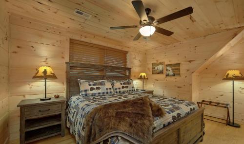Experience Luxury and Serenity Just Minutes from Top Attractions Private Indoor Pool Hot Tub in Pigeon Forge, USA