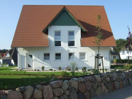 Haus 145 2, Kiefernweg 10 a, Ostseebad Karlshagen