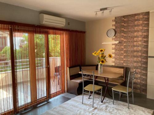 Orizzonte Marino in โอราโฮวัซ