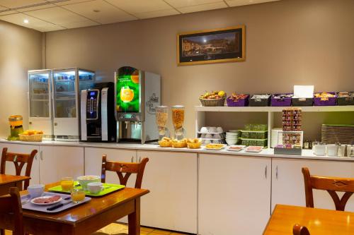 Comfort Hotel Pithiviers - image 6