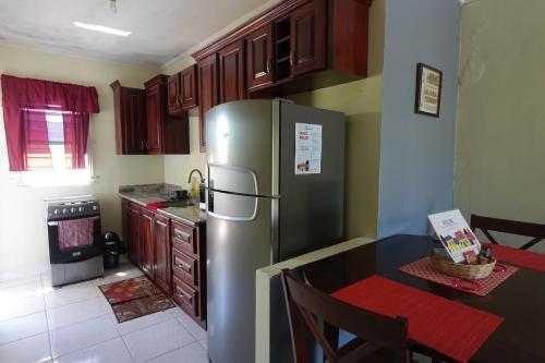 Cocina, Couples Retreat in Jacar Homes in Spanish Town