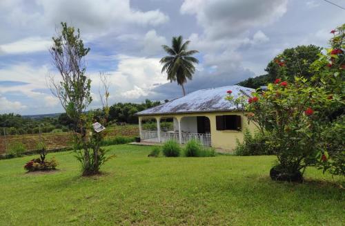 Buitenkant, Espace Nature 97115 in Sainte Rose