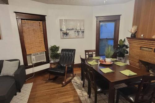 Whole Lower 3 bedroom Apartment in Buffalo, USA