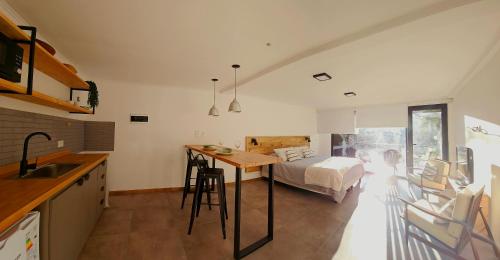 One-Bedroom Apartment image 10