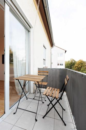 2 bedrooms, 4 beds