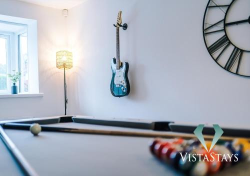 Large 5BDR House By Vista Stays Short Lets & Serviced Accommodation Salford With Pool Table, PS4 & Private Parking, Manchester (fotografie 9)