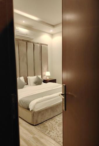 شقق أجنحة دارك للشقق المخدومة