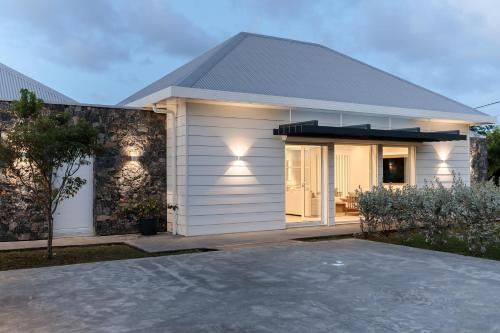 Exterior view, Hill Rock villas - Blue Silver in Petit-Bourg