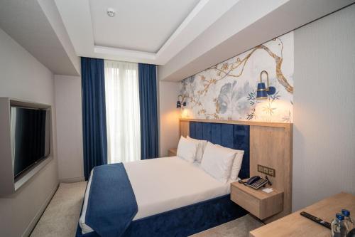 Querencia Hotel - image 2
