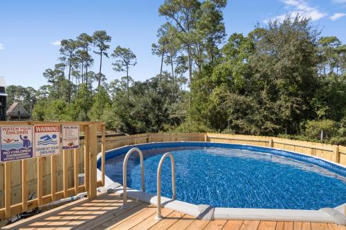 Pool Retreat Waterfront 6 Bedroom Boat Ramp Game Room Pass Christian Home in Pass Christian, USA