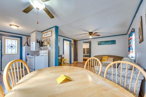 'Cabana Luna' Cabin w/ Deck, Swing & Fire Pit! in Rio Frio (TX)