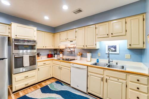 Sunny Titusville Retreat Near Space Coast! - image 14