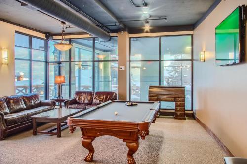 Stonegate Resort Unit A205 in Big White, Canada