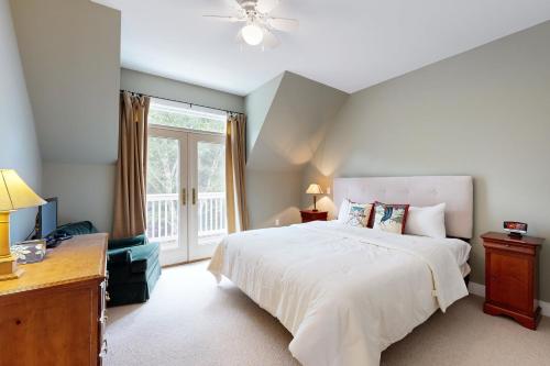 Ski Happy in Stratton