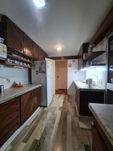 مطبخ, Primera línea frente al mar, sobre Rambla playa Mansa (Primera linea frente al mar, sobre Rambla playa Mansa) in Cantegril