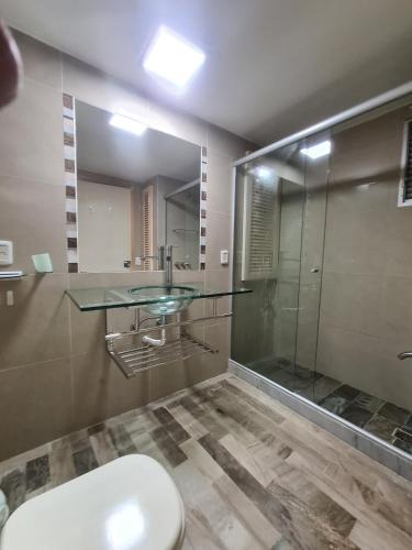 دش, Primera línea frente al mar, sobre Rambla playa Mansa (Primera linea frente al mar, sobre Rambla playa Mansa) in Cantegril