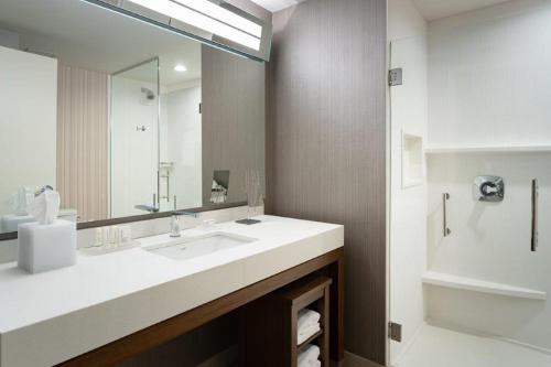 Courtyard by Marriott Port St. Lucie Tradition - image 13