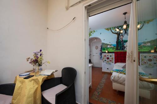 Standard Double Room image 8