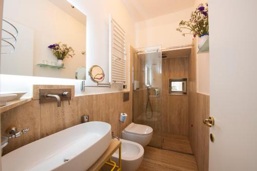 Economy Double Room image 2