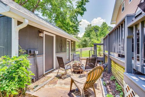 Lake Holbrook Waterfront Vacation Rental w/ Dock! in Mineola (TX)