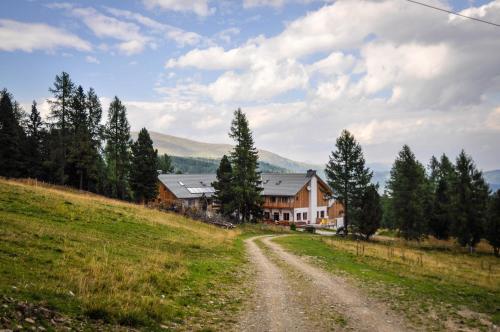 JUFA Hotel Nockberge - image 2