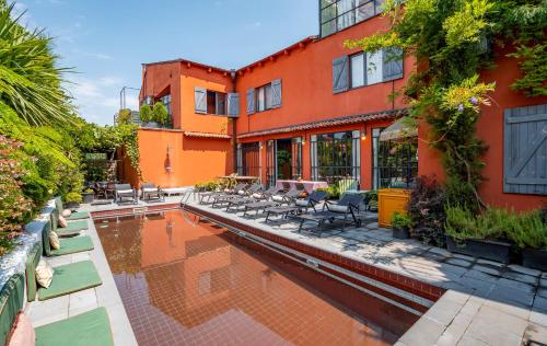 601075596 Communal Hotel Telavi