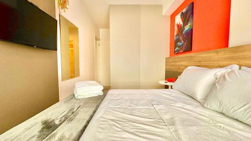 2 bedrooms, 4 beds