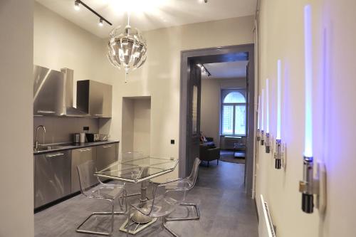 Galaxy Apartment 5