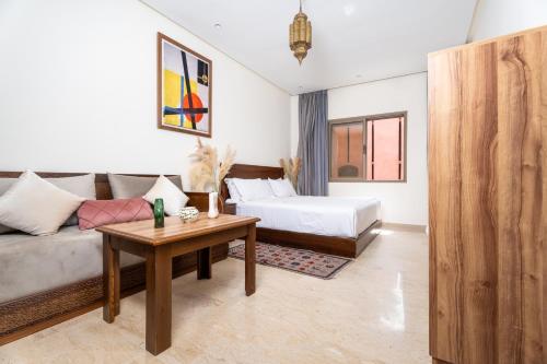 Superior Double Room image 4