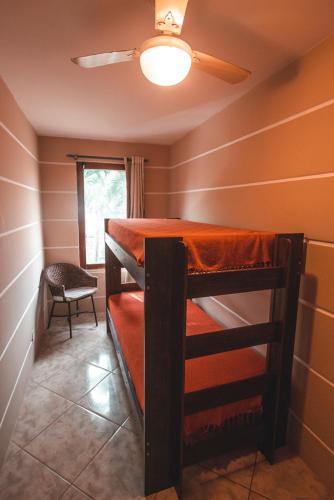 Deluxe Family Room image 6