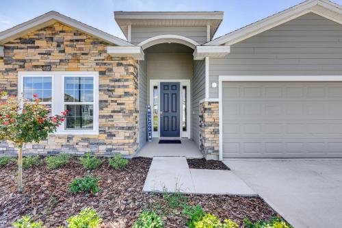 Pet-Friendly Home w/ Screened Patio in Newberry! in Archer